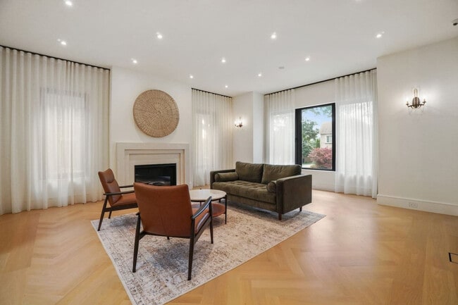 Building Photo - 156 Glen Park Ave