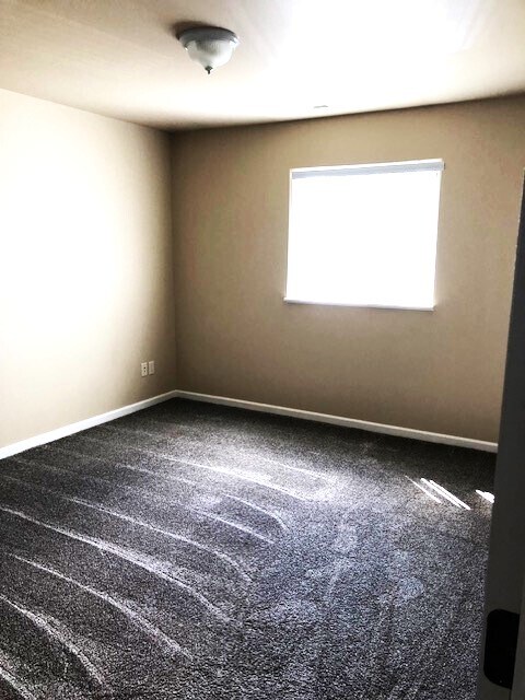 Foto del edificio - 3537 Miles Ave