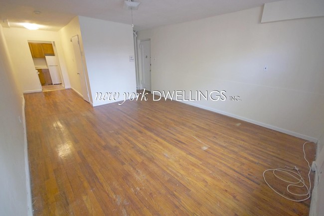 Building Photo - 911 8th Avenue