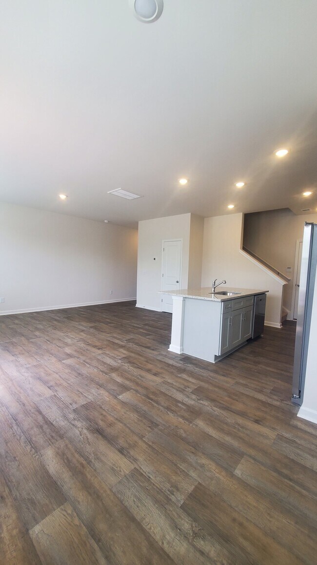 Foto del edificio - 1124 Broholmer Ln