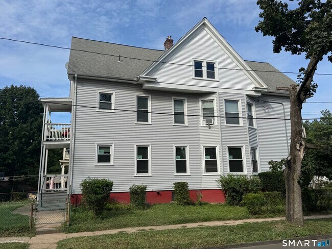Foto del edificio - 38 Brownell St