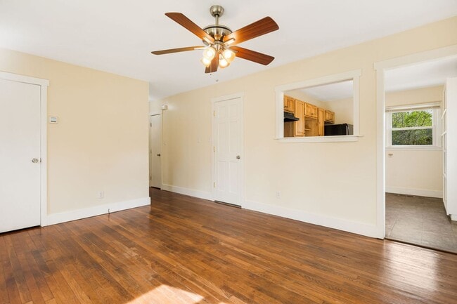 Building Photo - Sunny 2-Bedroom Home in Roosevelt Park | Fenced Yard + Basement