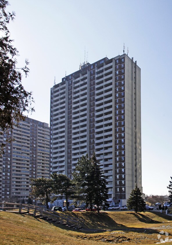 Photo du bâtiment - Weston Towers I
