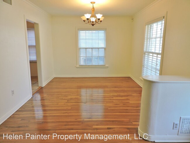 Building Photo - 4 br, 2 bath House - 3425 Westcliff Road S
