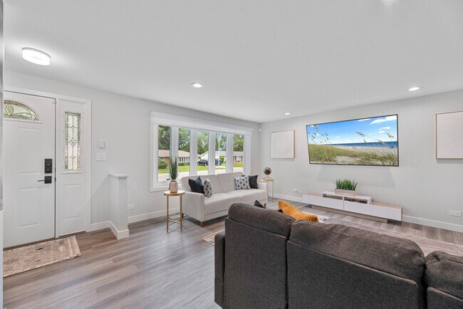 Foto del edificio - 227 Wakefield Ln