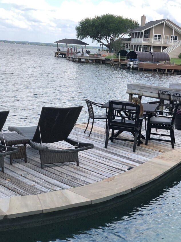 Foto principal - 45 Lakeview Village
