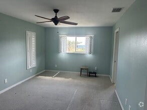 Building Photo - 14502 River Beach Dr