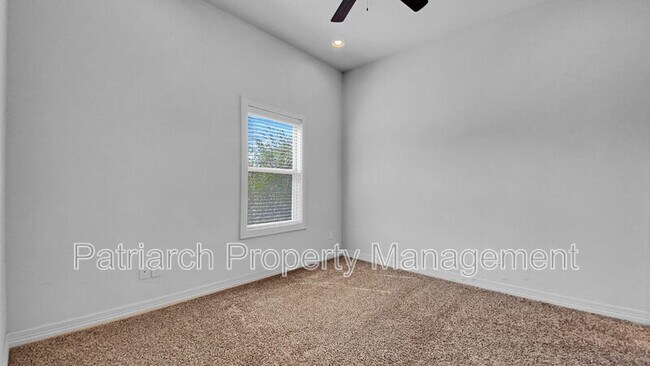 Foto del edificio - 316 Fairway Dr
