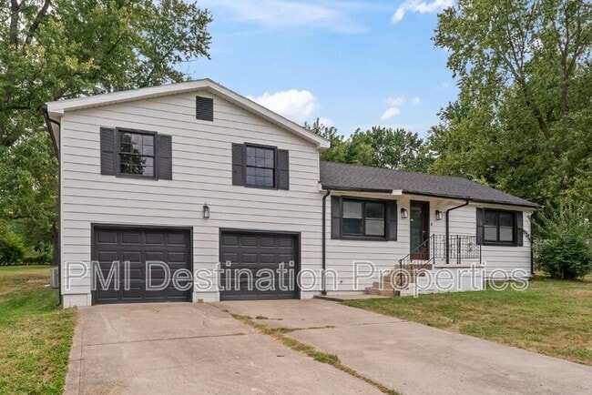 Building Photo - 6707 S Elm St