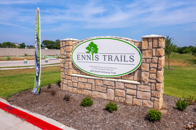 Foto del edificio - ENNIS TRAILS