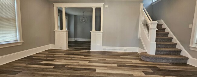 Foto del edificio - 4 BD 1.5 BA