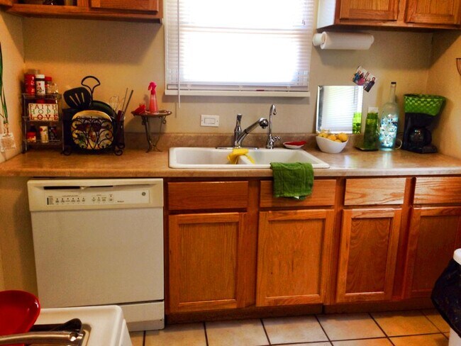Kitchen - 1220 Ammons St.