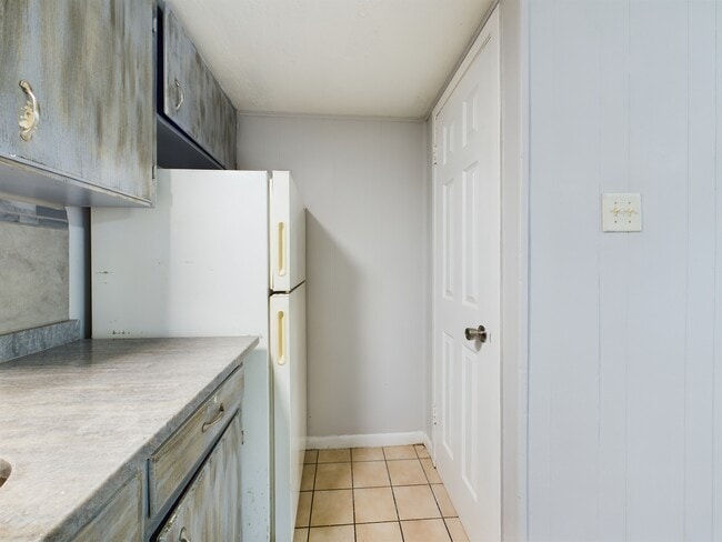 Building Photo - 308 Ehlinger Dr
