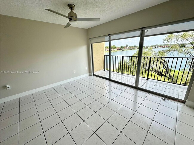Building Photo - 315 NW 109th Ave