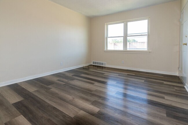 Foto del edificio - 3514 Brockton Ln