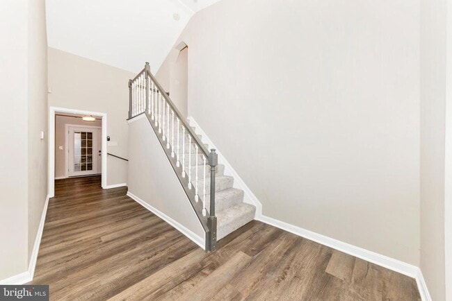 Building Photo - 6257 Light Point Pl