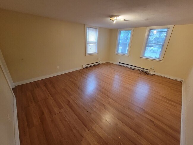 Building Photo - 129 Blake St