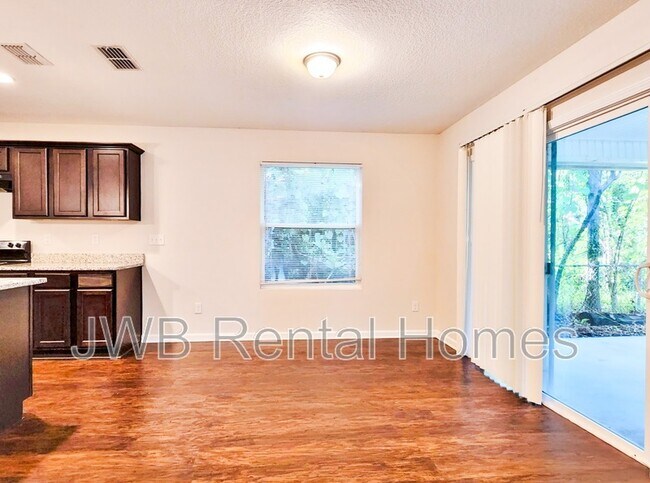 Foto del edificio - 2048 Sheridan St