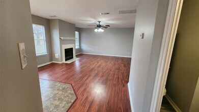 Building Photo - 7800 Summer Pl Dr