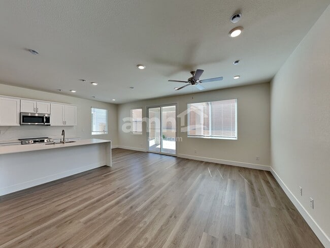 Foto del edificio - 9507 Harkes Dr