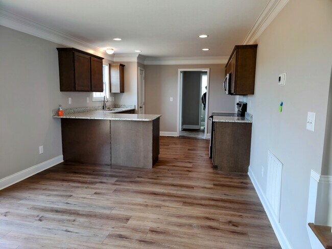 Building Photo - 11351 Narrow Leaf Dr
