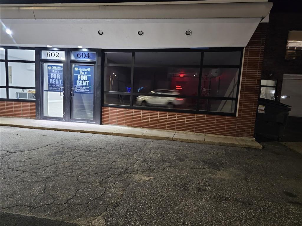 Foto principal - 602 Warwick Ave