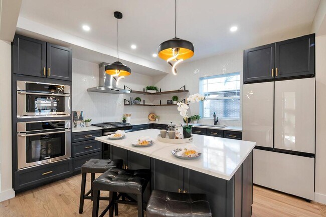 Foto del edificio - Modern Room – Private, Efficient, and Styl...