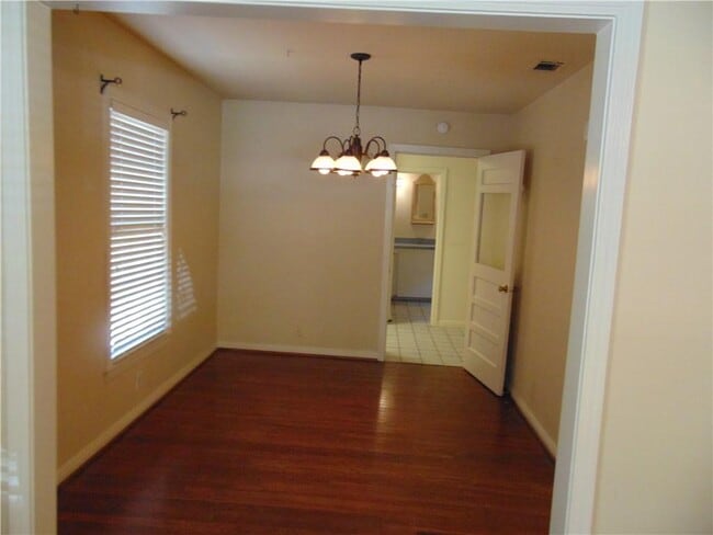 Foto del edificio - 1508 Richcreek Rd