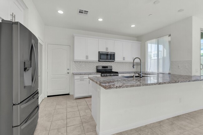 Building Photo - 4245 Powell Way