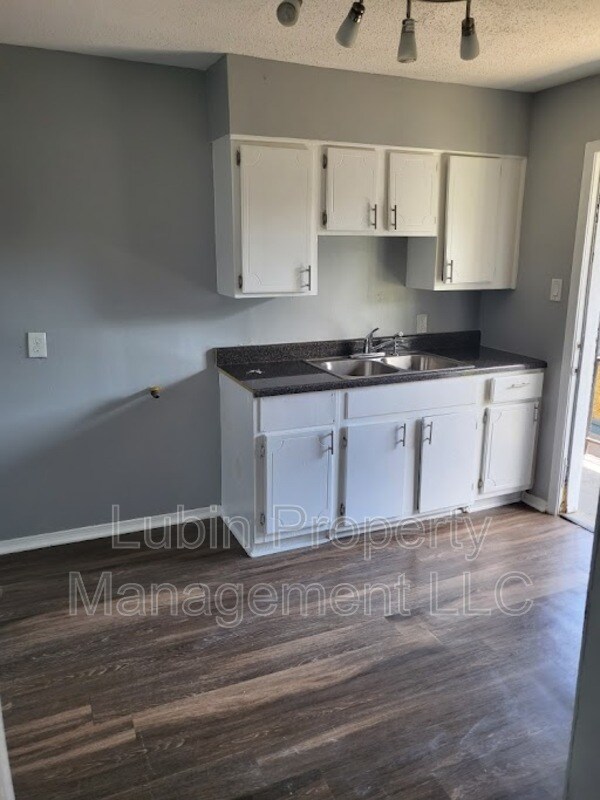 Foto del edificio - 3250 Guernsey Ave