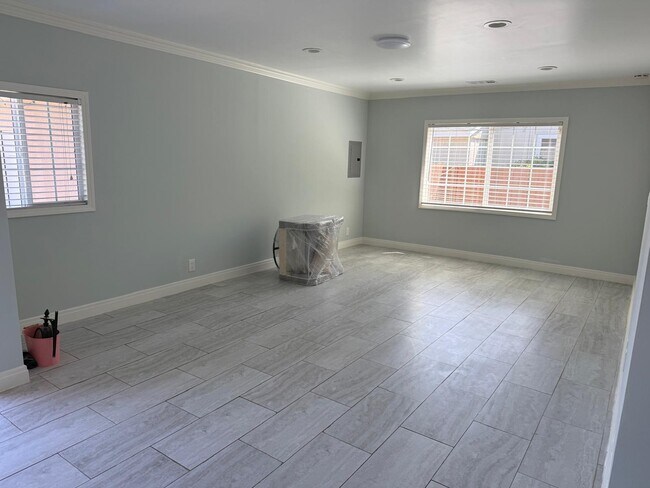 Building Photo - 35777 Orleans Dr