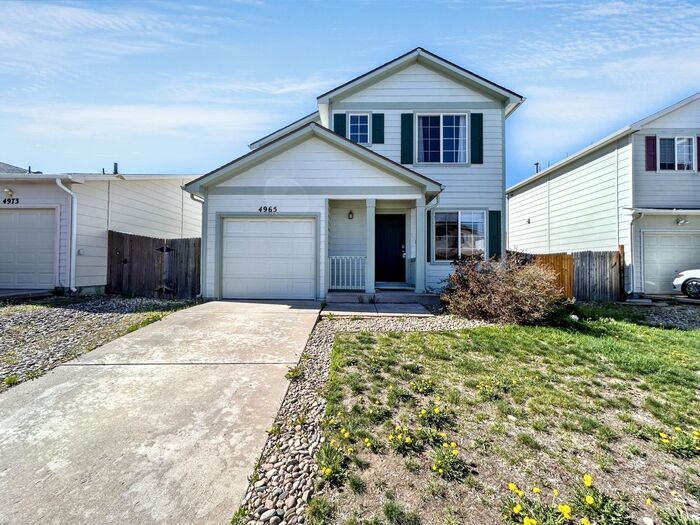 Foto principal - Beautiful 3-Bedroom Home: Comfort and Conv...