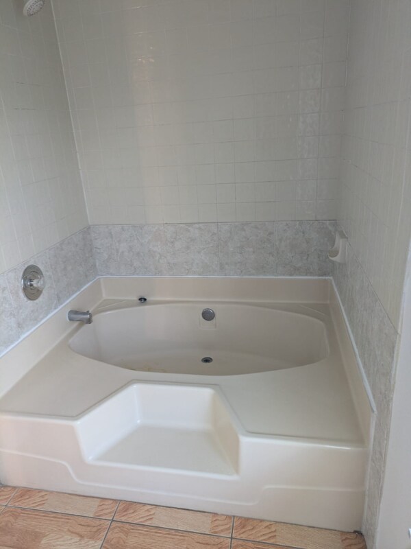 Foto del edificio - 4369 White Pine Ave