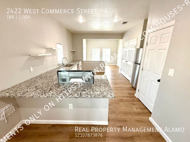 Foto del edificio - 2422 W Commerce St