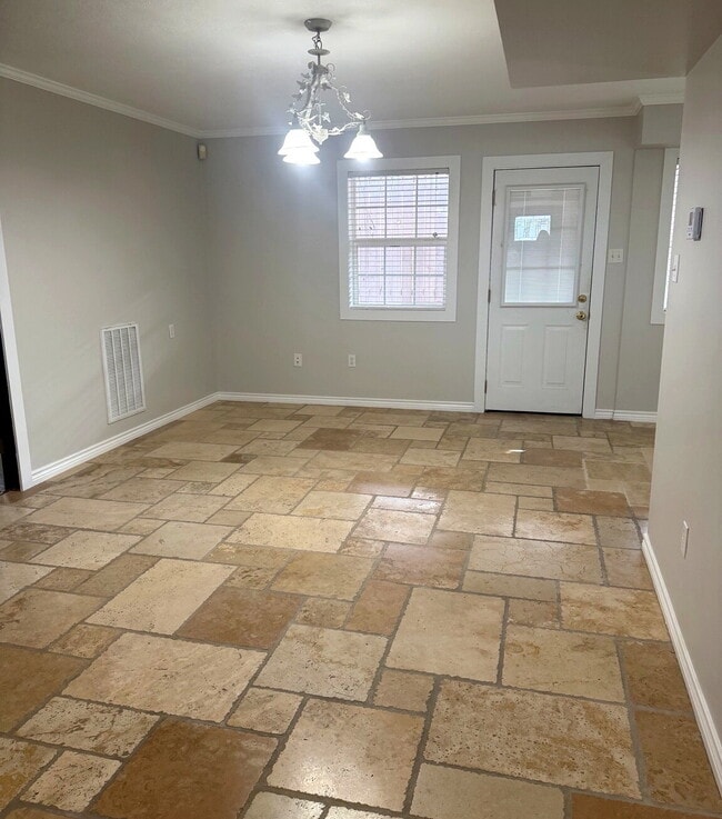 Foto del edificio - Beautiful 2 story home in an established neighborhood in Bryan, TX