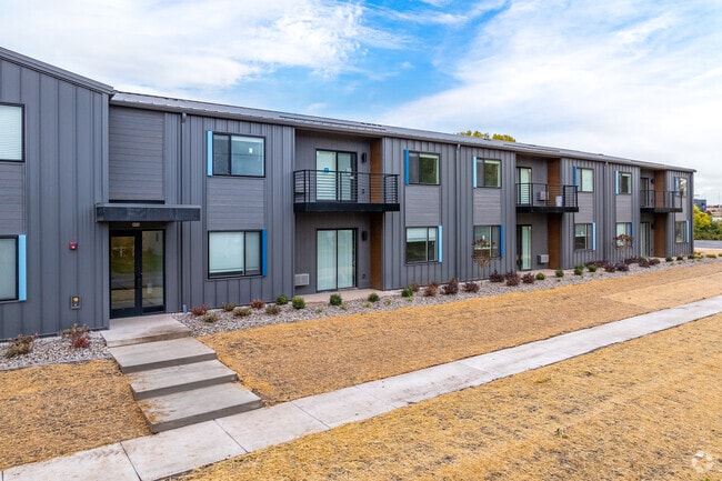 Building Photo - Boatworks Flats