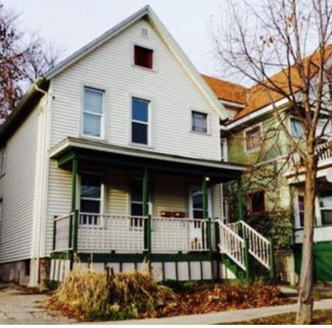 Building Photo - 512 West Doty Street