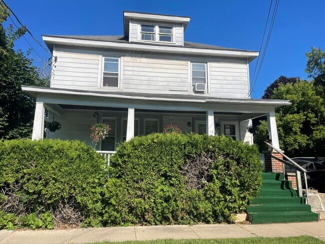 Photo - 18 Macdonough St Apartments