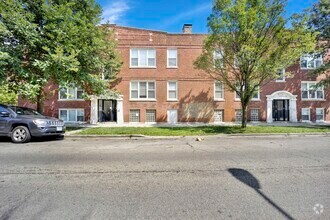 Building Photo - 3922 W Altgeld St