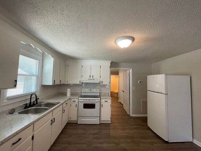 Foto del edificio - Charming 1BR/1BA Duplex with all the Upgrades!