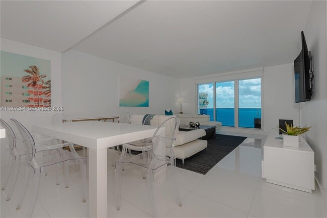 Building Photo - 2301 Collins Ave