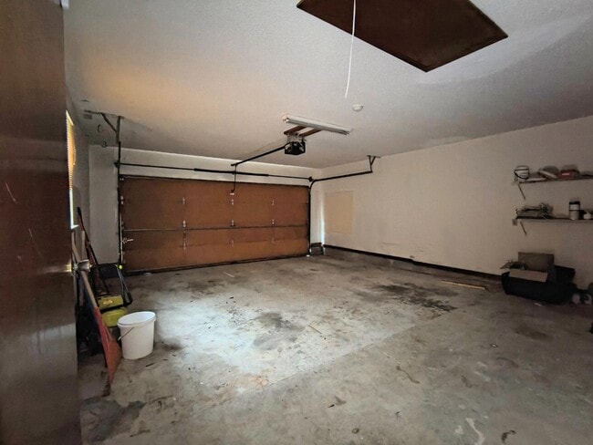Building Photo - 3110 Paddle Creek Dr
