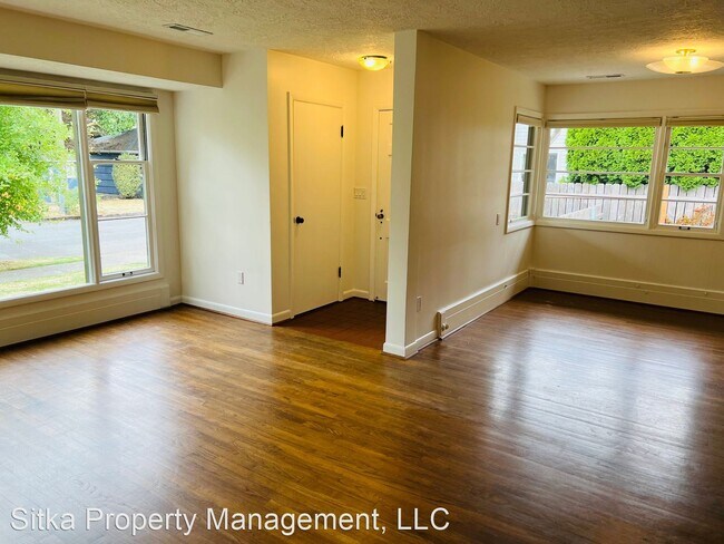 Foto del edificio - 4 br, 3 bath House - 4716 SE 47th Ave