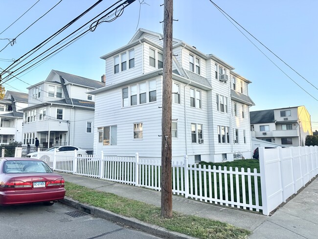 Building Photo - 71 Tremont Ave