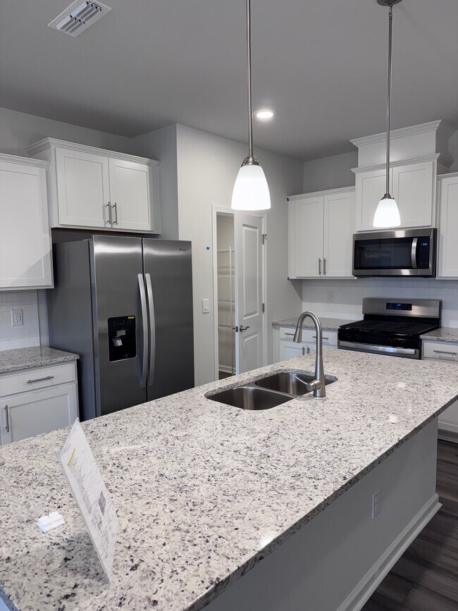 Building Photo - 3435 Pilot Mill Dr