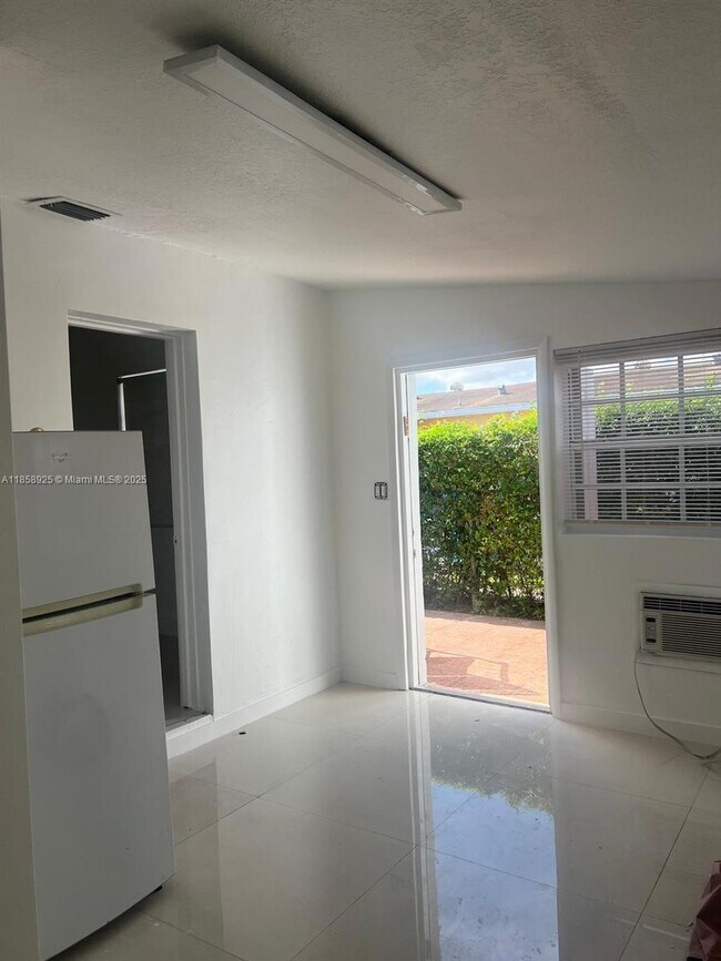 Foto del edificio - 4284 SW 97th Ave