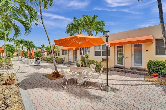 Building Photo - 329 Connecticut St