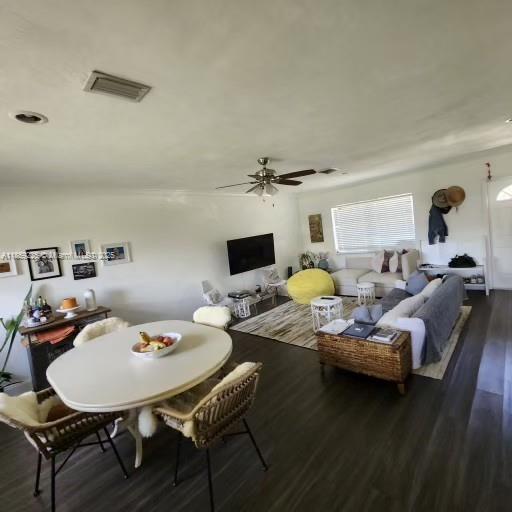 Foto del edificio - 3 Forest Hills Ln