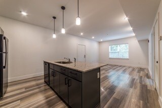 Foto del edificio - South Creekside Apartments Phase 2