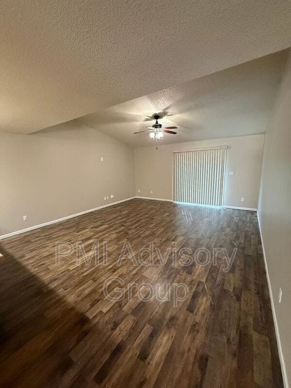 Foto del edificio - 2713 SE Taurus Ct